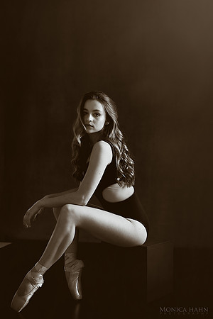 IMG_1747_BW-1574641450205