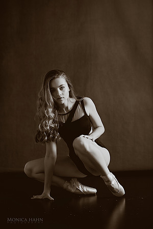 IMG_1987_bw-1574703187956
