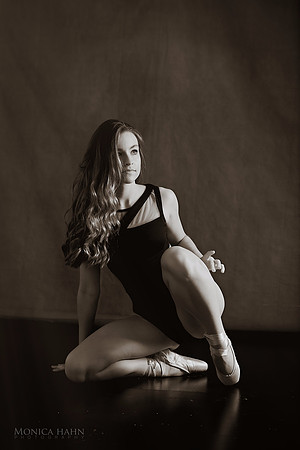 IMG_2005_bw-1574703194450