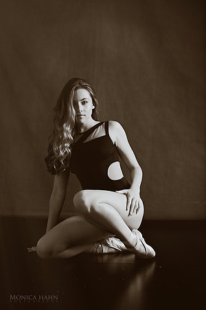 IMG_2008_bw-1574703195723