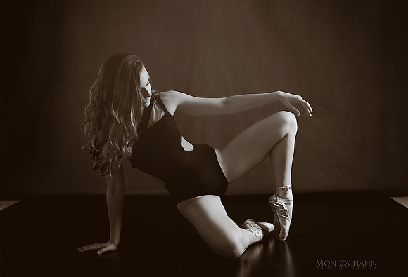 IMG_2023_bw-1574705297070