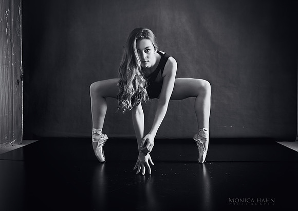 IMG_2033_bw-1574705301597