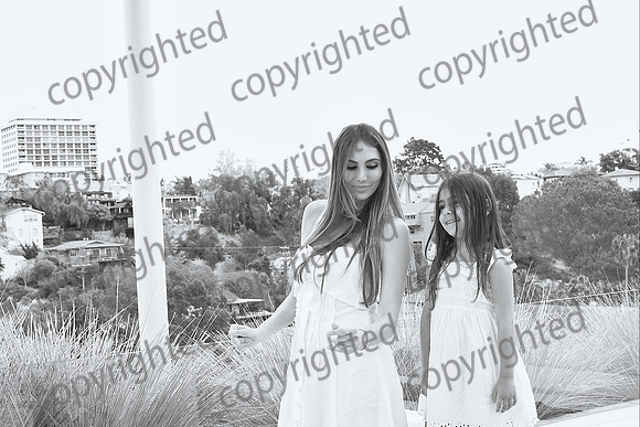 3C8A0402_BW