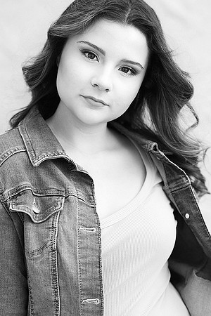 3C8A6817-EV_BW_Cro