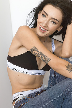 3C8A3952_Cro