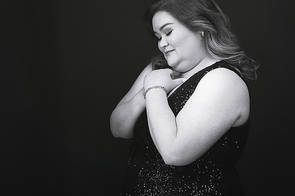 3C8A8596_BW_EV_Crop