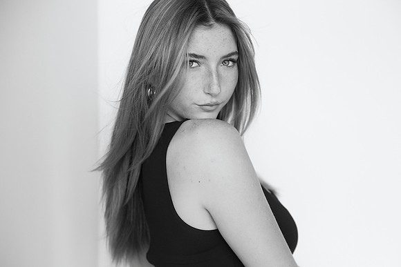 3C8A1826_BW_Cro