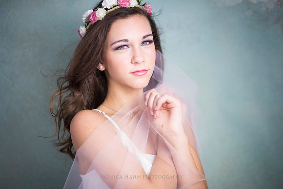 MonicaHahnPhotography.com & FenceOgraphy.com