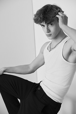 3C8A6535--EV_Cro_BW