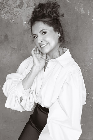 photoshoot near me, portrait photographer near me, fashion photographer near me, portrait studio near me