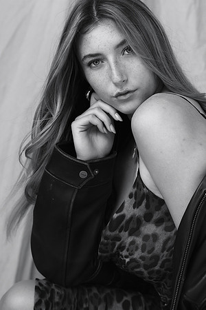 3C8A2654_BW_Cro 2