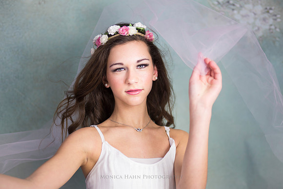 Copyright: MonicaHahnPhotography.com & FenceOgraphy.com