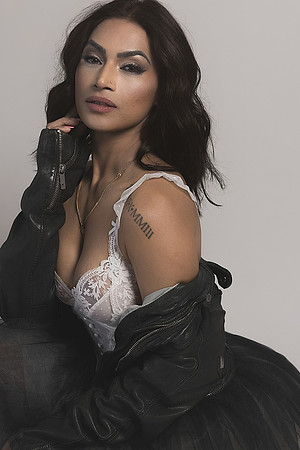 photoshoot near me, portrait photographer near me, fashion photographer near me