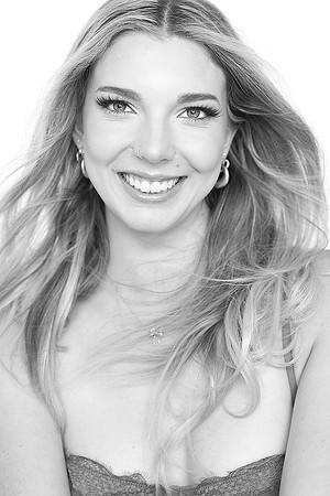 inside the style studio, monica hahn photography, modeling photography, model portfolio, model photographer, fashion photographer, female model