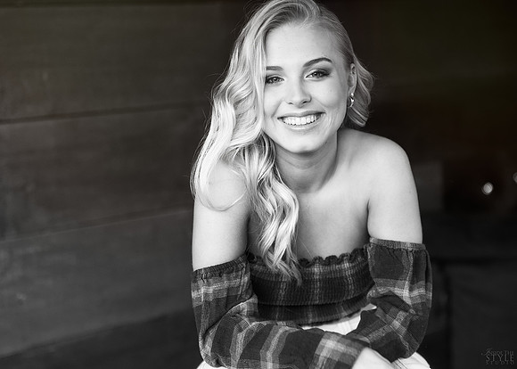 3C8A5570_BW