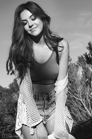 3C8A7645_BW