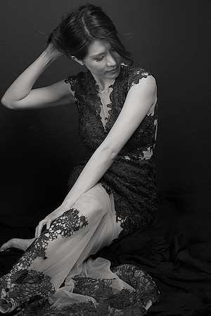 3C8A6411_Dark--EV_BW_Cro