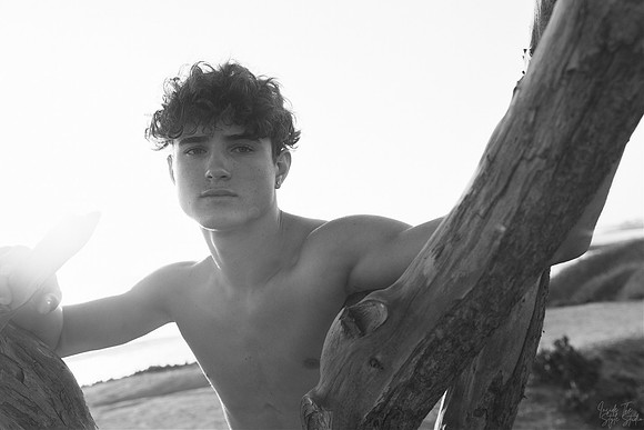 3C8A7503_BW