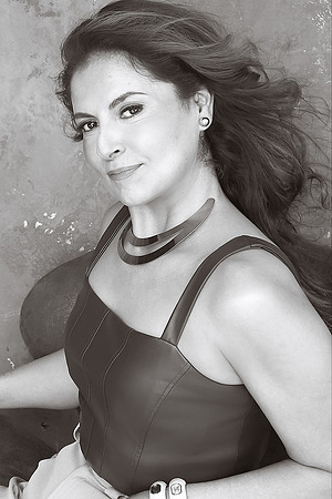 photoshoot near me, portrait photographer near me, fashion photographer near me, portrait studio near me