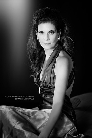 Copyright: MonicaHahnPhotography.com & FenceOgraphy.com
