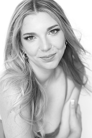 inside the style studio, monica hahn photography, modeling photography, model portfolio, model photographer, fashion photographer, female model