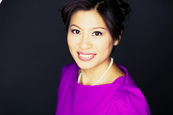 photo shoot with beautiful make overs including headshots and beauty & glamour images