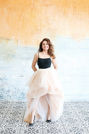 photoshoot near me, portrait photographer near me, fashion photographer near me, portrait studio near me