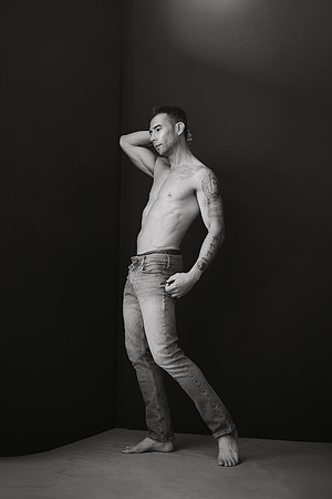 3C8A0307--EV_BW