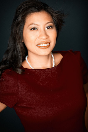 photo shoot with beautiful make overs including headshots and beauty & glamour images