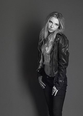 inside the style studio, monica hahn photography, modeling photography, model portfolio, model photographer, fashion photographer, female model