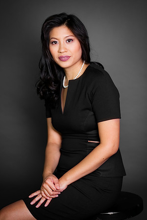 photo shoot with beautiful make overs including headshots and beauty & glamour images