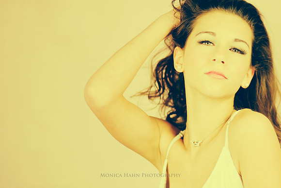 Copyright: MonicaHahnPhotography.com & FenceOgraphy.com