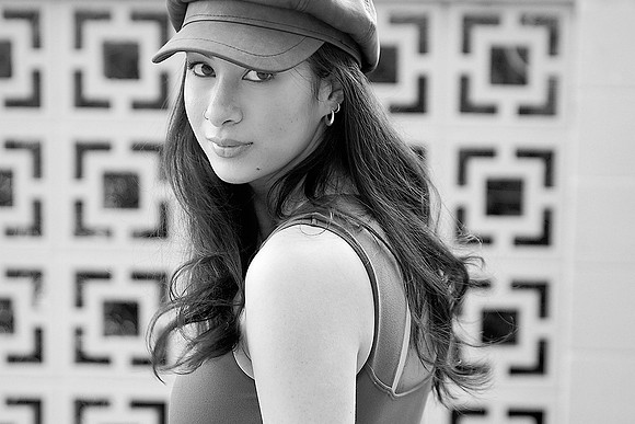 3C8A7053_Cro 2_BW