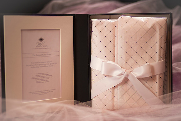 Gift Box with Gift Certificate.  {box comes empty for you to fill}
