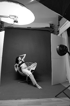 3C8A6433_BTS_BW